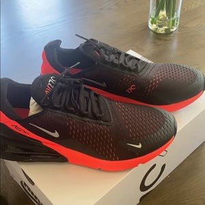 Nike Air Max 270